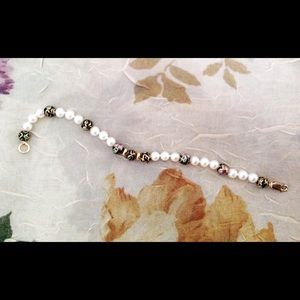 Cultured freshwater Pearl, Cloisonné bead bracelet